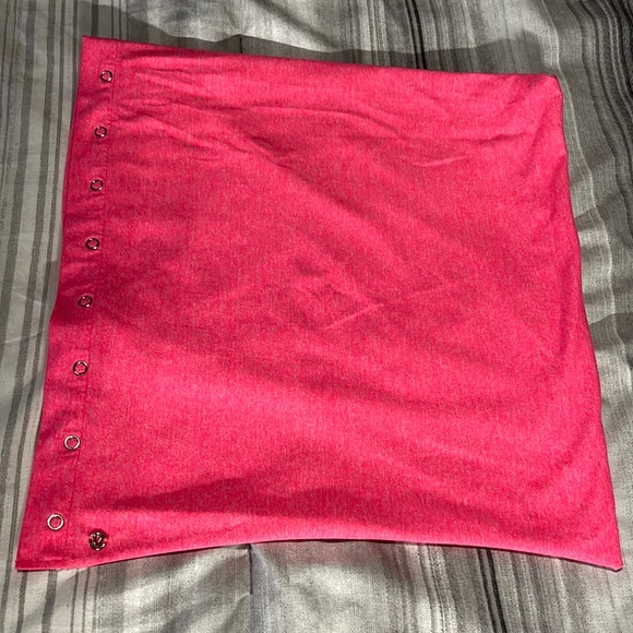 Lululemon Vinyasa Scarf
Heathered Flash🔥 - Picture 1 of 2